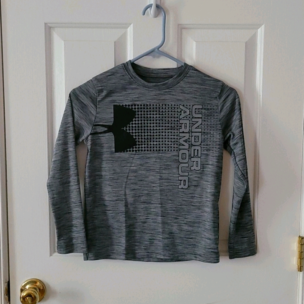 Under armour Boy long sleeve shirt youth small